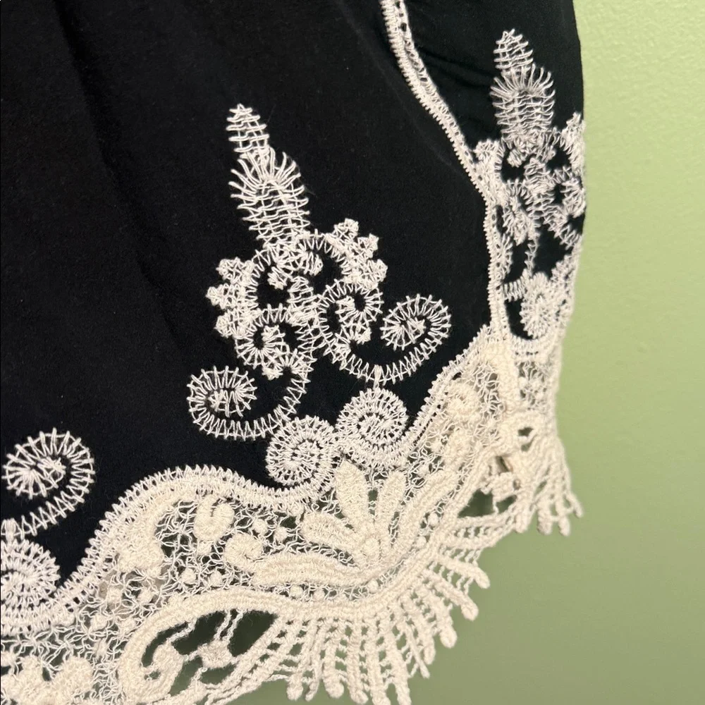 Ultra Pink Black Tank Top with White Crochet & Embroidery - Picture 5 of 11